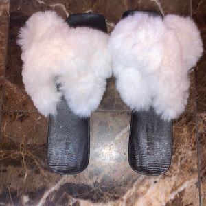 Bamboo White Fur Slides